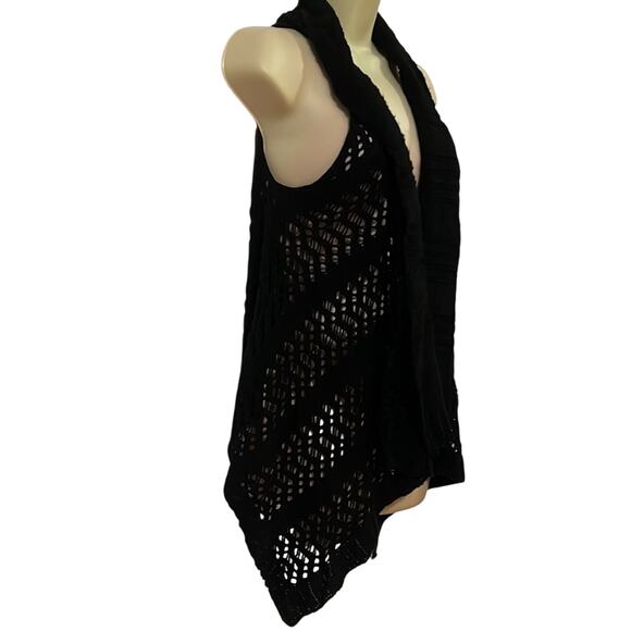 It’s Our Time Size M Black Open Weave Sweater Vest Boho Festival Y2K - Picture 2 of 8